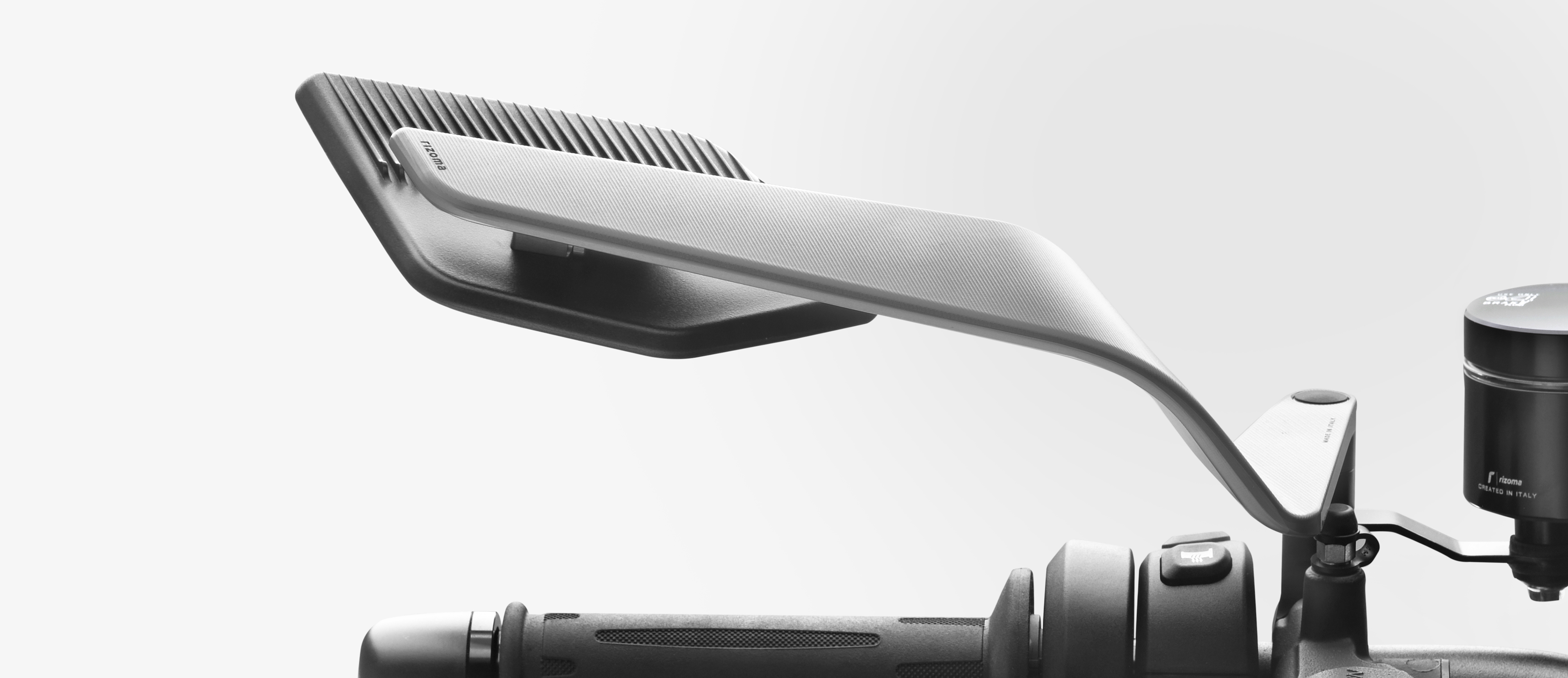 クリスマスツリー特価！ Max Stealth Rizoma Mirrors Bikes Naked for 配信機器・PA機器・レコーディング機器